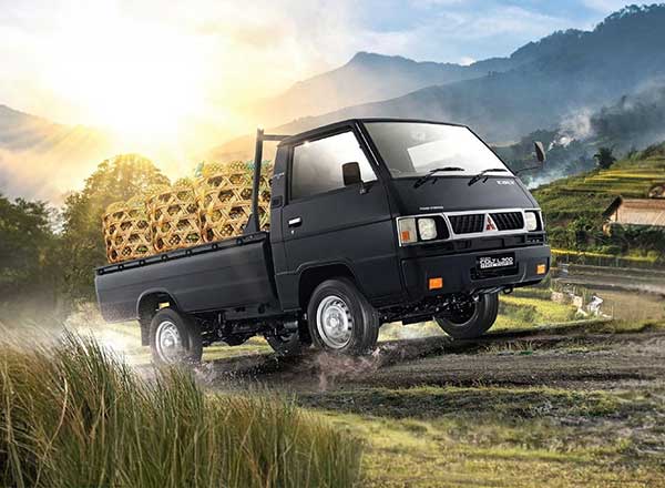 itsubishi L300 kendaraan niaga ringan tangguh