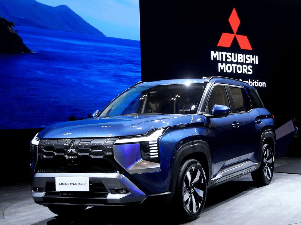 Tampilan luar Mitsubishi Destinator di Mitsubishi Tebet