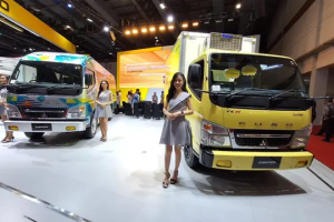Mitsubishi Fuso Canter dan Fighter-X di dealer Mitsubishi Jakarta Selatan