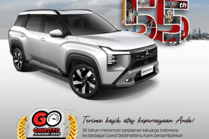 Mitsubishi Destinator Gridoto Award 2025 – Car of The Year trophy